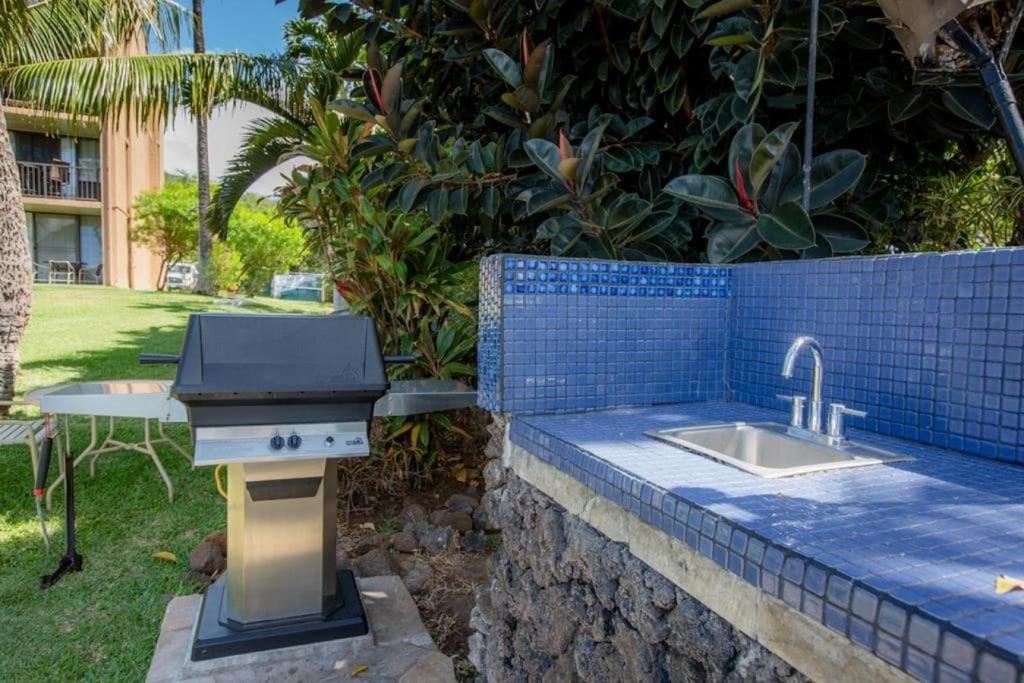 Stunning Maui Direct Ocean Front On The Beach, Walk To Beach From Condo, Watch Turtles, Whales, Ac In All Rooms Ocean View Pool And Spa Wailuku Kültér fotó