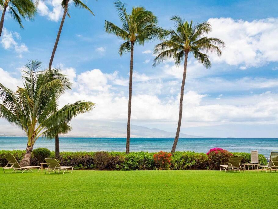 Stunning Maui Direct Ocean Front On The Beach, Walk To Beach From Condo, Watch Turtles, Whales, Ac In All Rooms Ocean View Pool And Spa Wailuku Kültér fotó