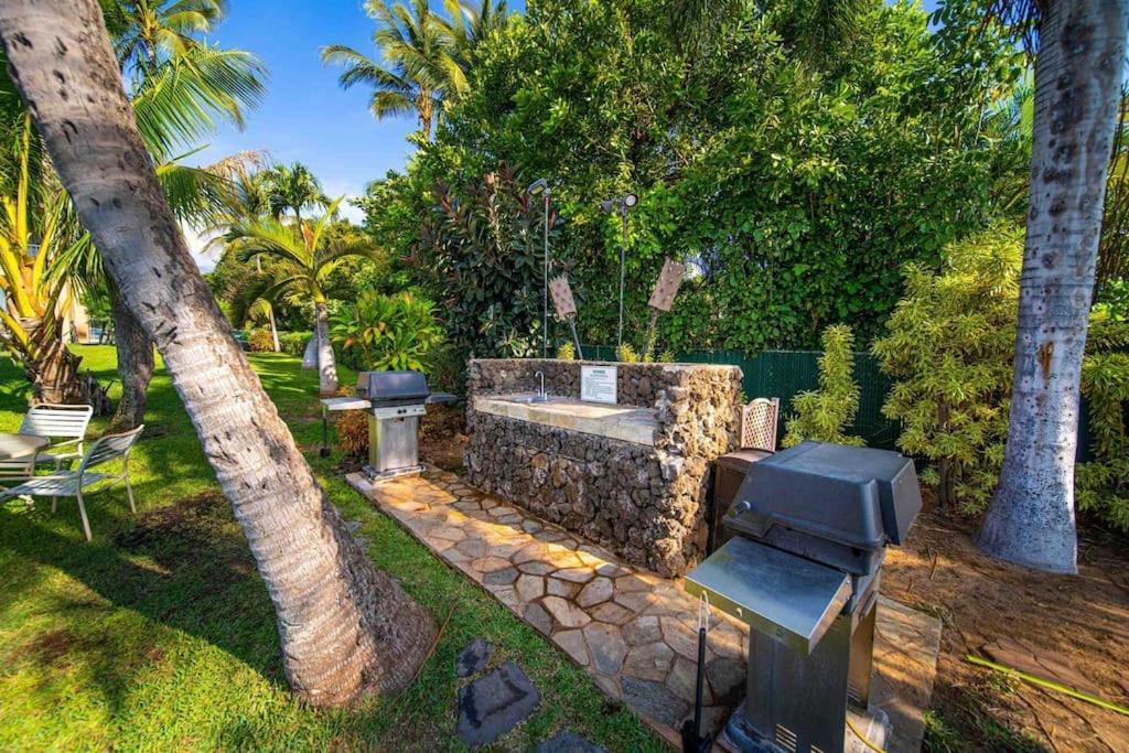 Stunning Maui Direct Ocean Front On The Beach, Walk To Beach From Condo, Watch Turtles, Whales, Ac In All Rooms Ocean View Pool And Spa Wailuku Kültér fotó